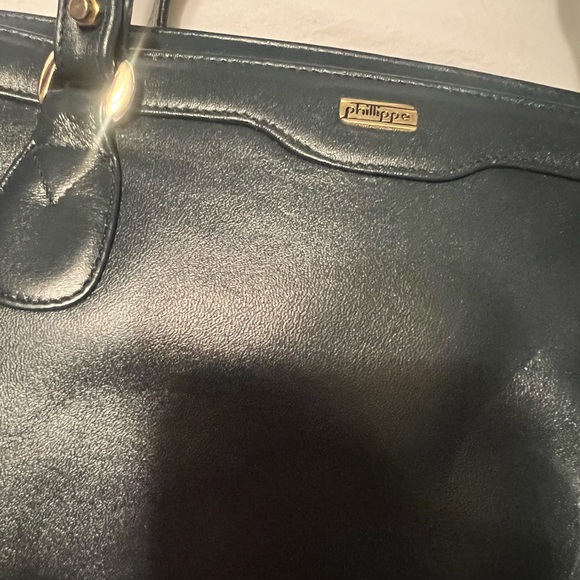 Beautiful NWT black leather purse - Picture 2 of 5